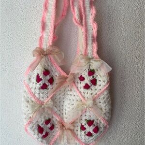 Strawberry granny square bow bag
